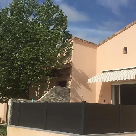 Les Bougainvillees De Camargue Villetelle Exterior photo