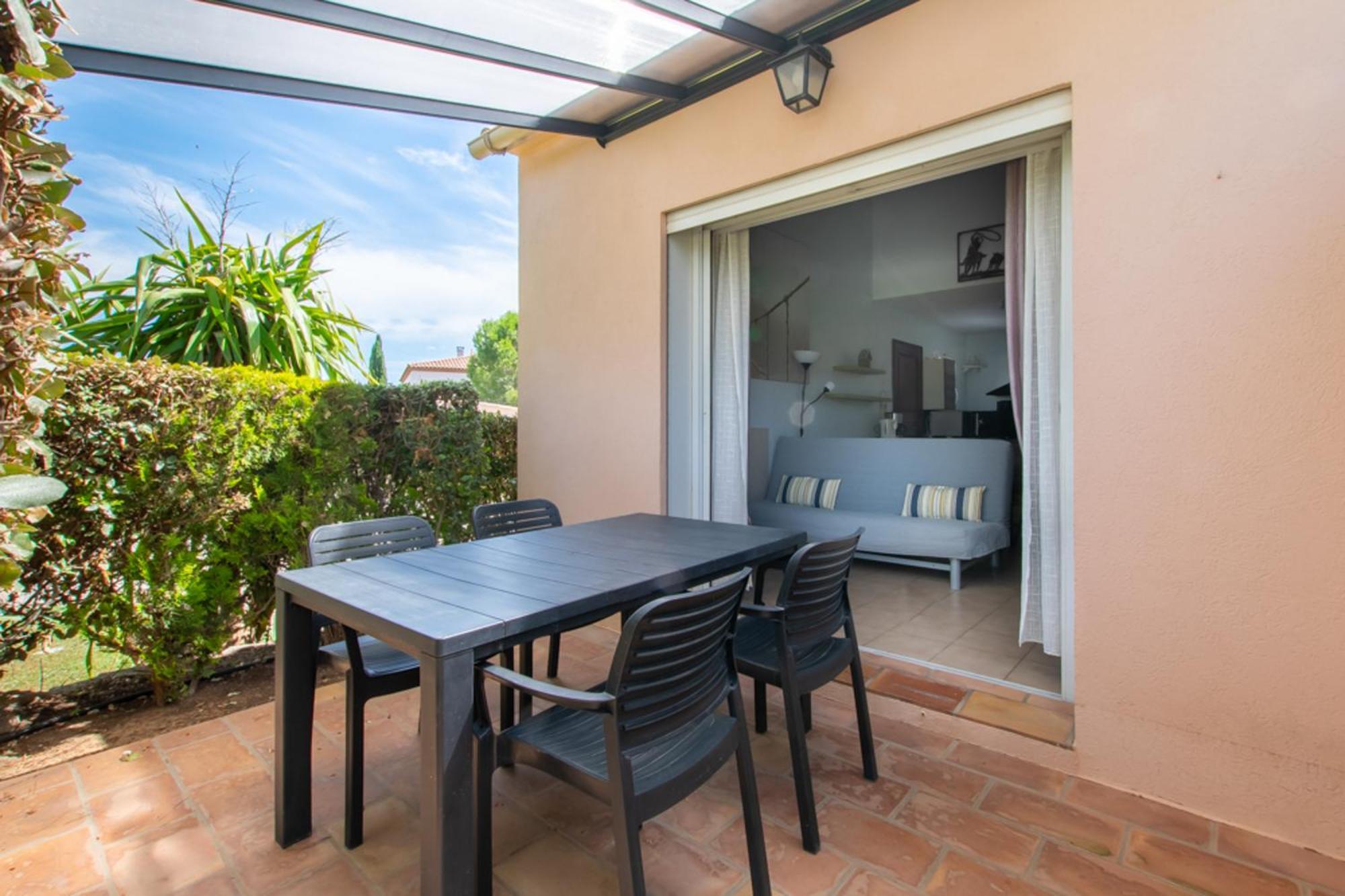 Les Bougainvillees De Camargue Holiday home